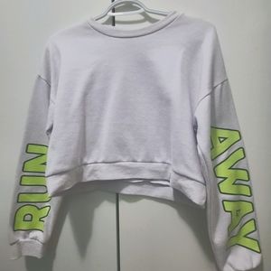 Cropped crew neck "RUN AWAY"